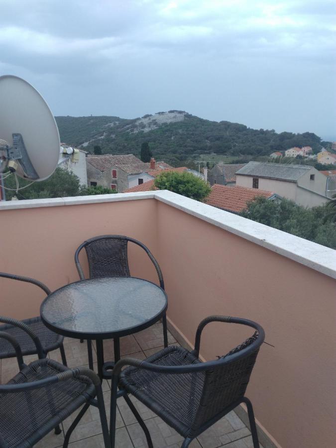 Apartments With A Parking Space Cunski, Losinj - 8010 Exterior photo